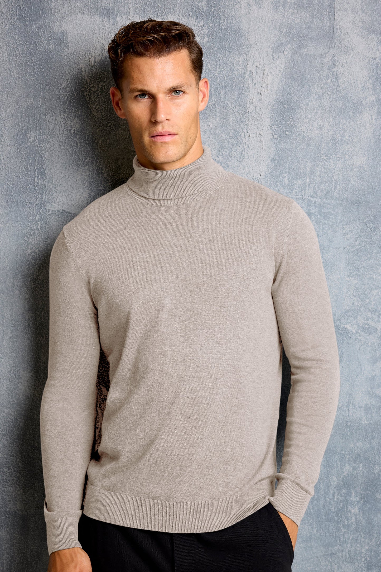 The Form Rollneck sweater 