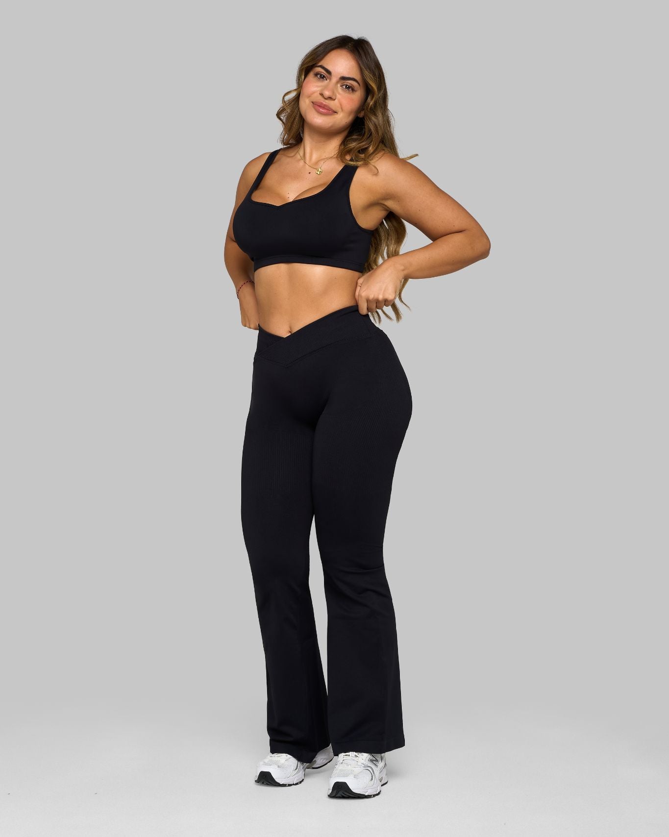 The FormCurve Flare Leggings | Night Black