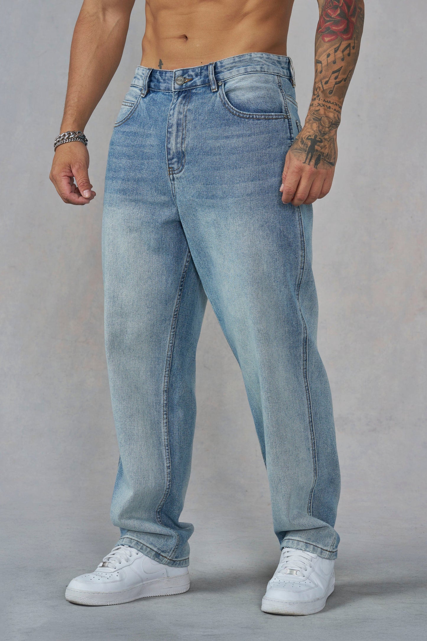 The Signature Straight Jeans
