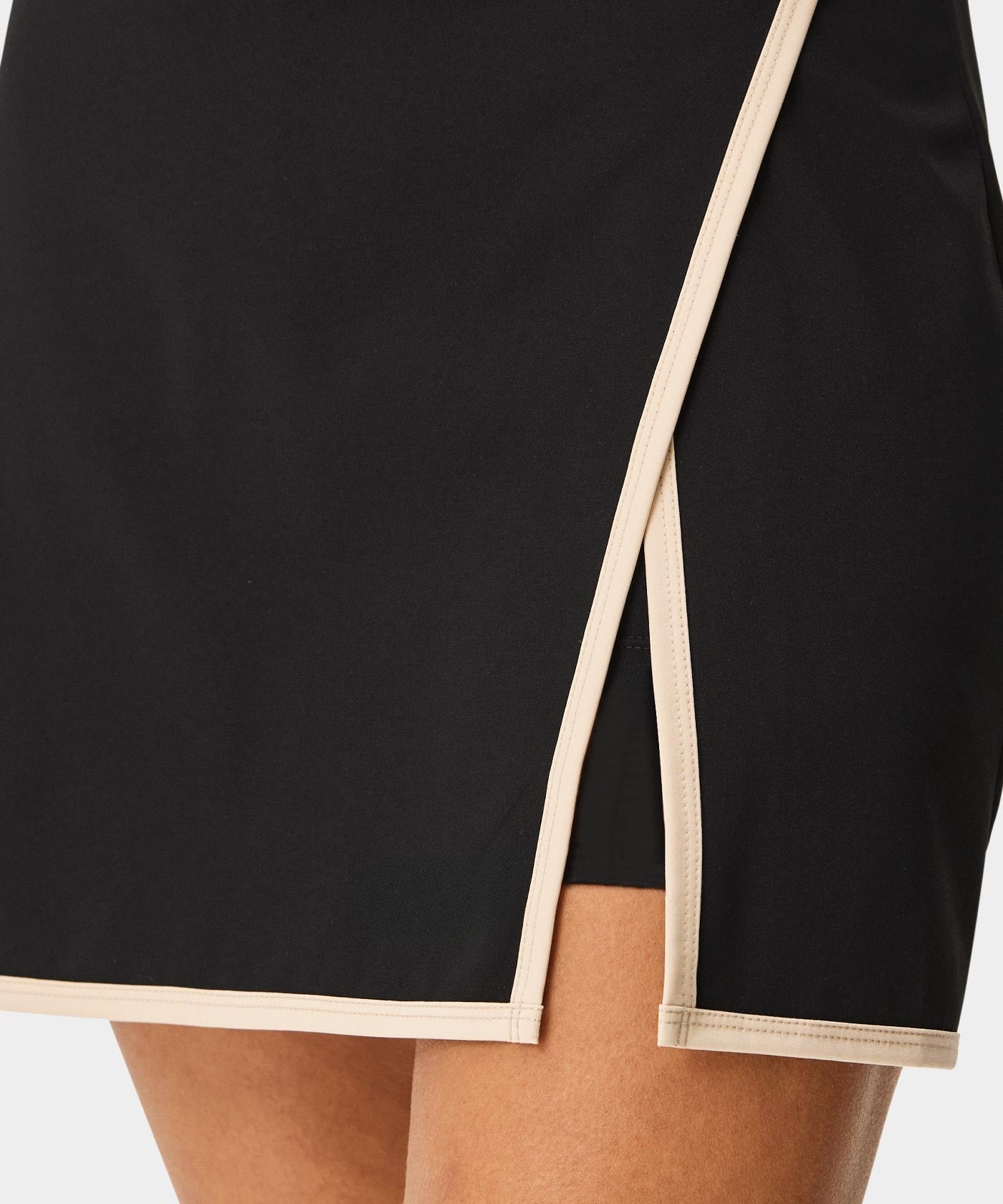 The Onyx Stretch Short